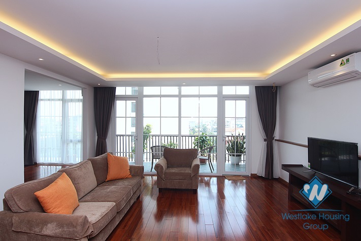 Brand new 3 bedrooms apartment for rent in Tu Hoa, Tay Ho area